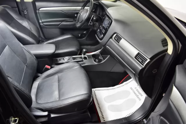 Mitsubishi Outlander 2012