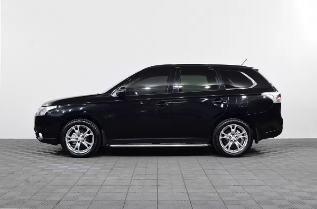 Mitsubishi Outlander 2012