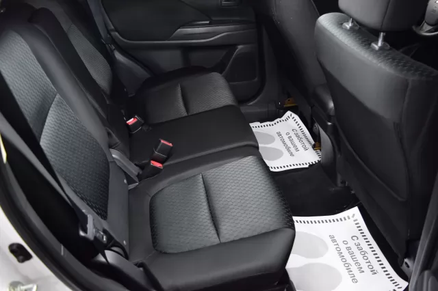 Mitsubishi Outlander 2014