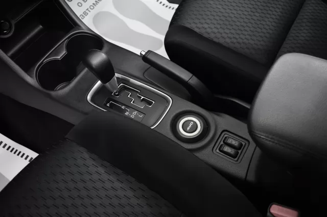 Mitsubishi Outlander 2014