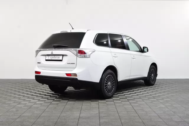 Mitsubishi Outlander 2014