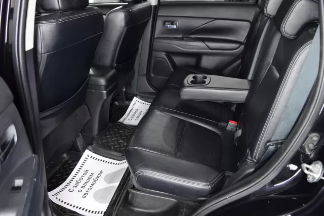 Mitsubishi Outlander 2013