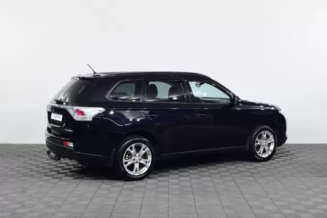 Mitsubishi Outlander 2013