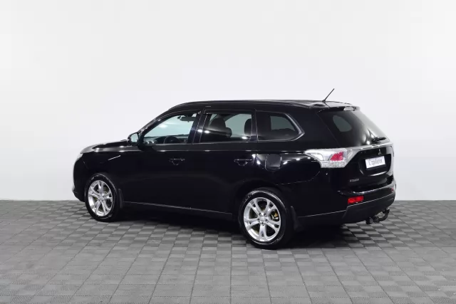 Mitsubishi Outlander 2013