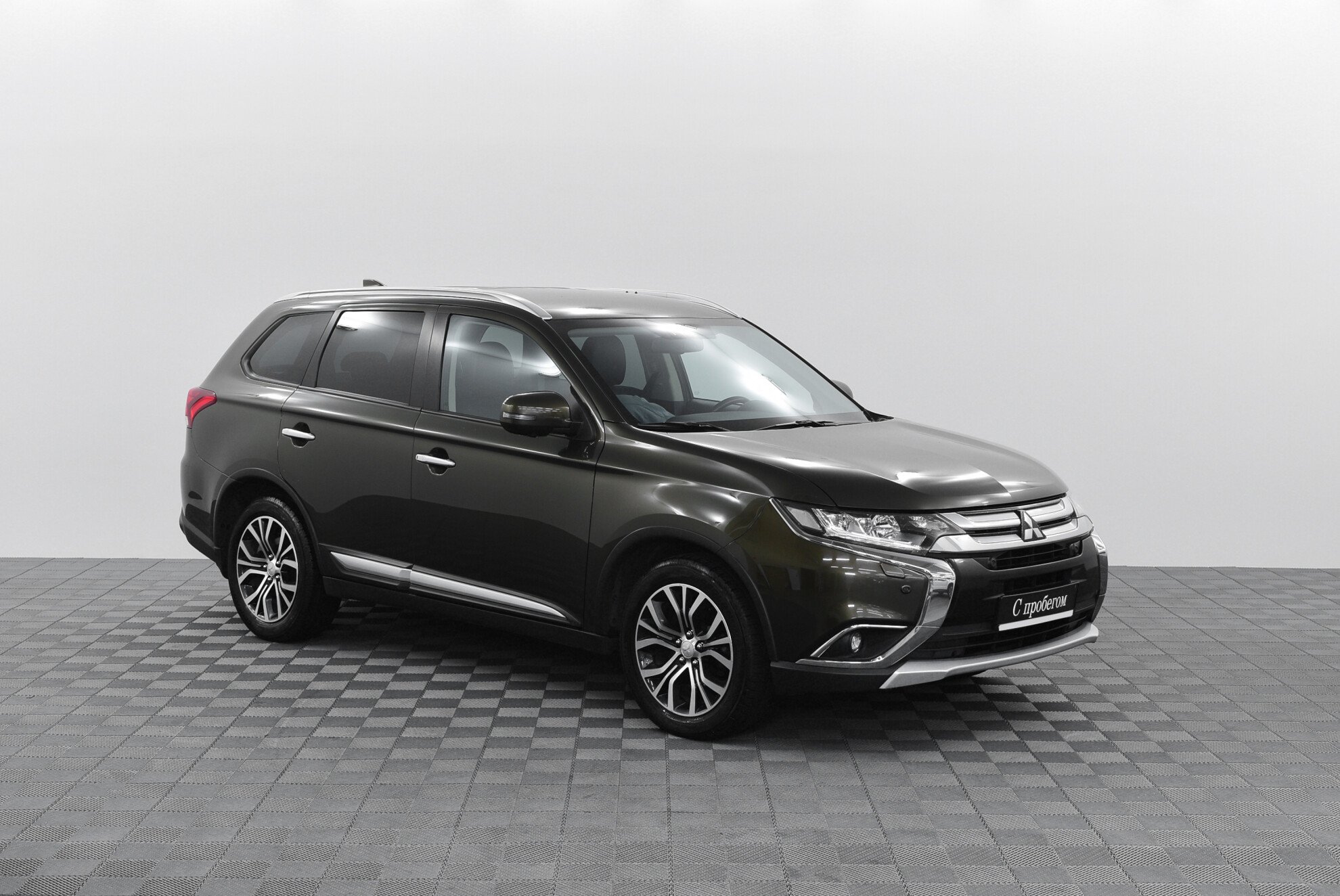 Mitsubishi Outlander 2020