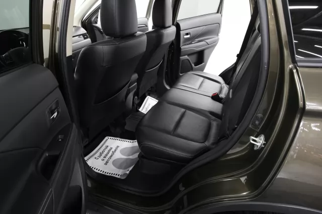 Mitsubishi Outlander 2020