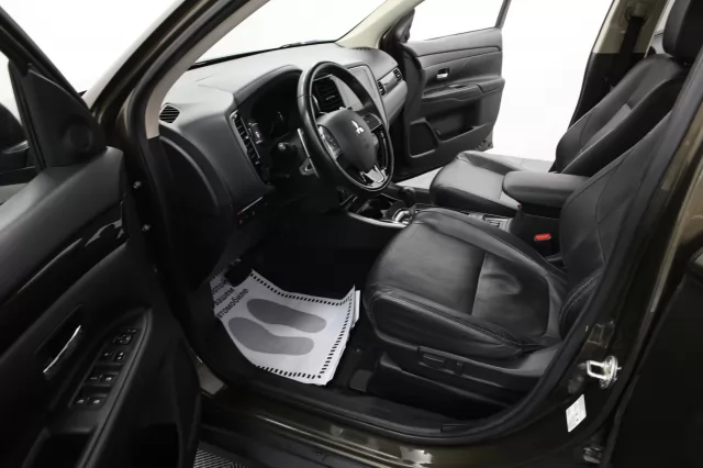 Mitsubishi Outlander 2020