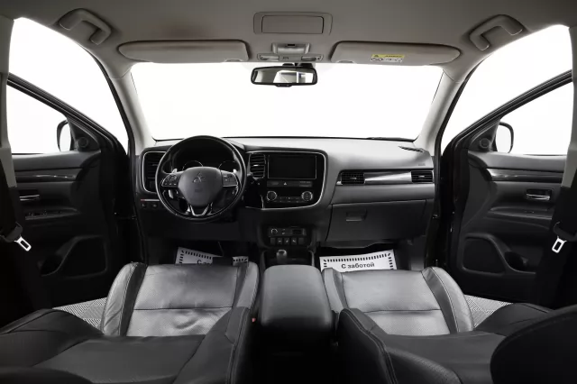 Mitsubishi Outlander 2020