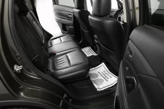 Mitsubishi Outlander 2020