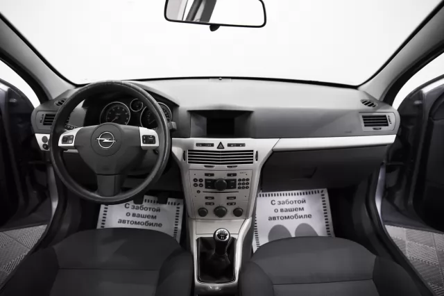 Opel Astra 2014