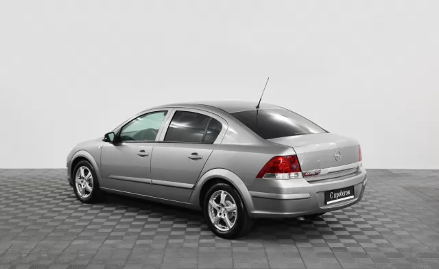 Opel Astra 2014