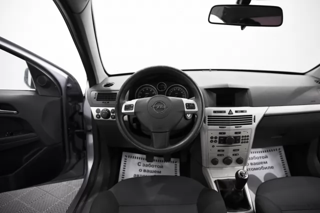 Opel Astra 2014