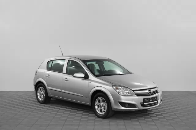 Opel Astra 2014