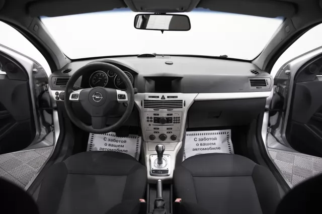 Opel Astra 2014
