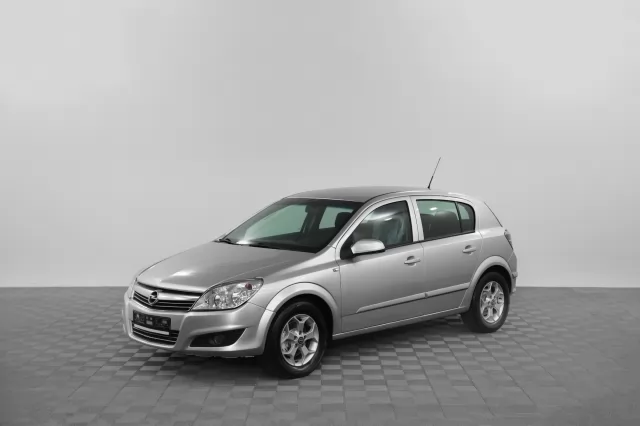 Opel Astra 2014