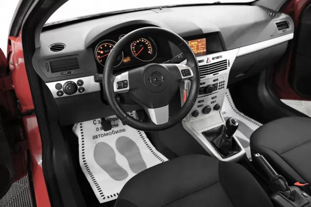 Opel Astra 2014