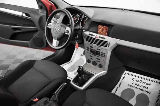 Opel Astra 2014