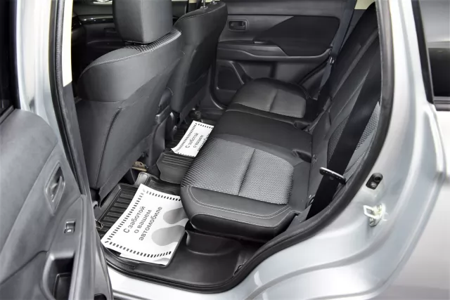 Mitsubishi Outlander 2021