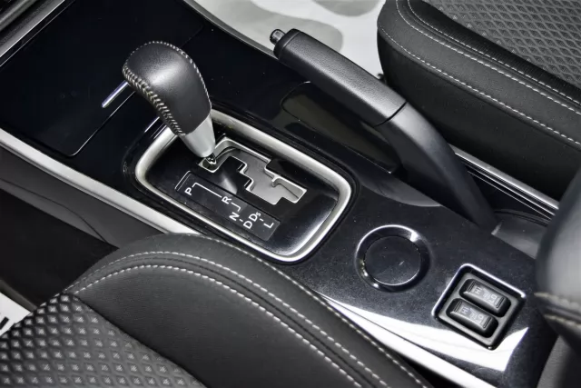 Mitsubishi Outlander 2021