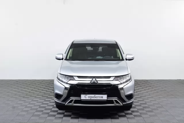 Mitsubishi Outlander 2021