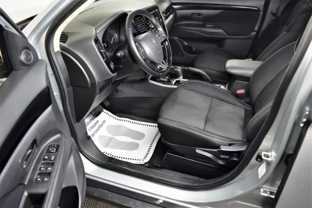 Mitsubishi Outlander 2021