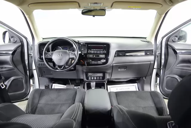 Mitsubishi Outlander 2021