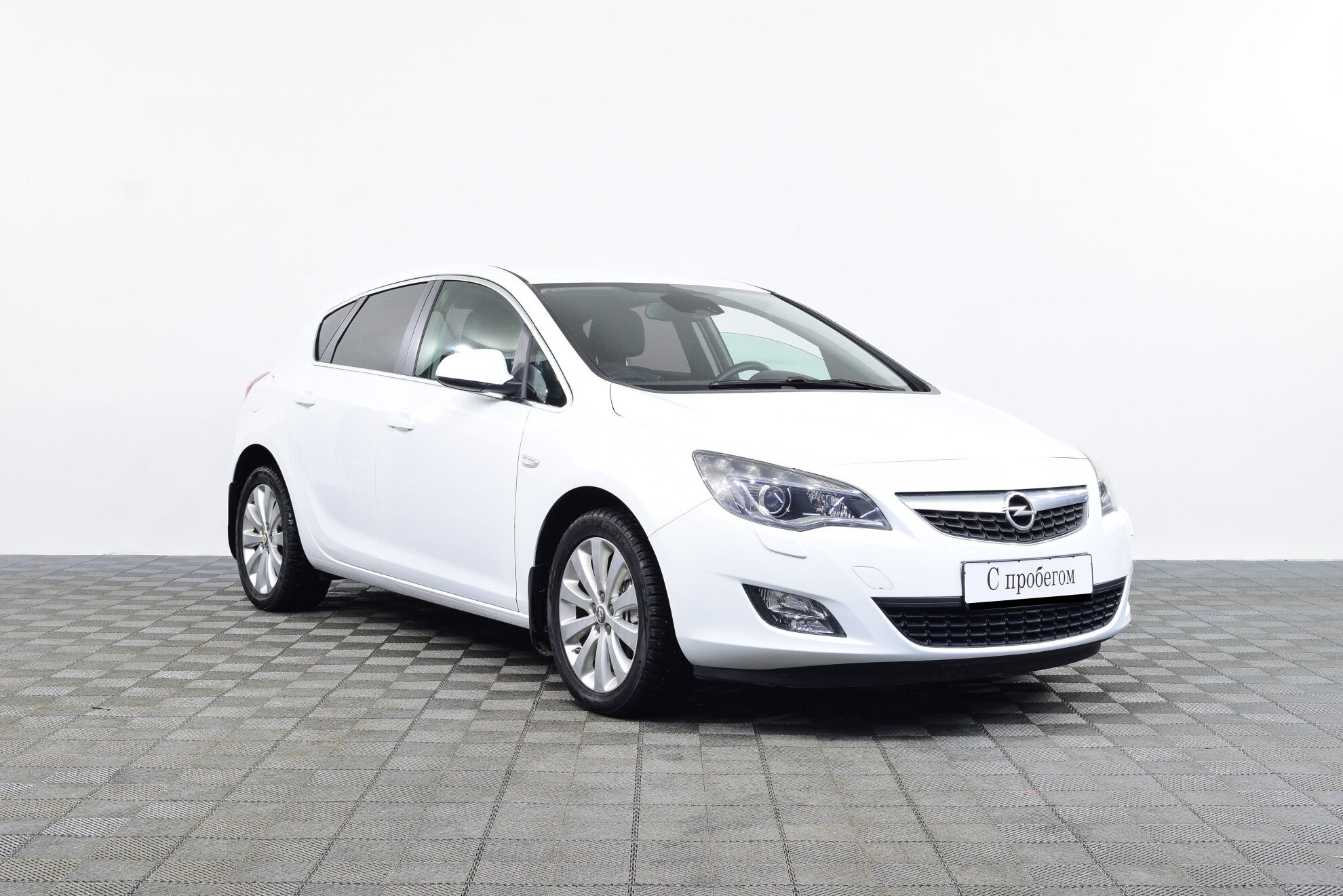 Opel Astra 2012