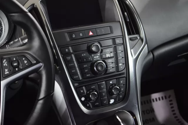 Opel Astra 2012