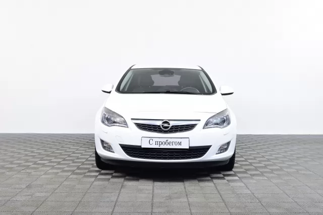 Opel Astra 2012