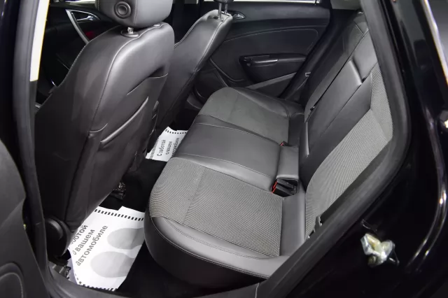 Opel Astra 2012