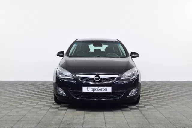 Opel Astra 2012