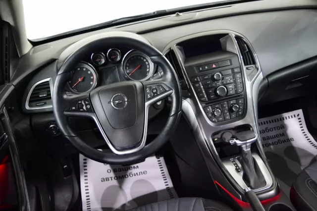 Opel Astra 2015