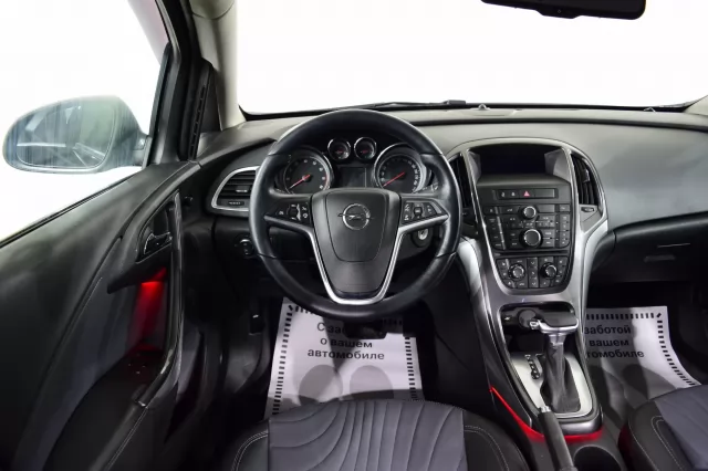 Opel Astra 2015