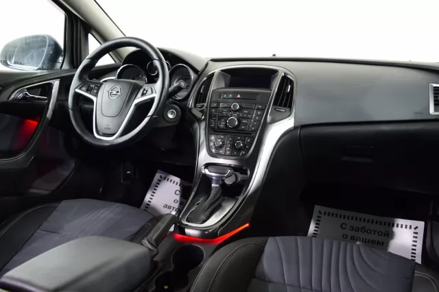 Opel Astra 2015
