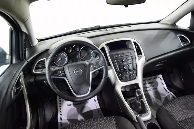 Opel Astra 2015