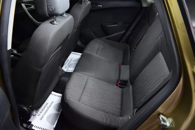 Opel Astra 2015