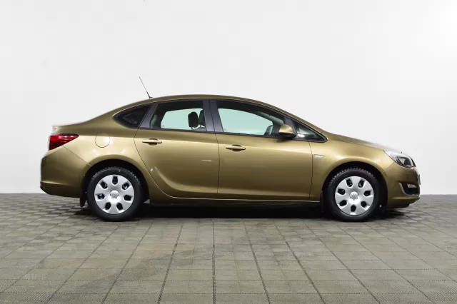 Opel Astra 2015
