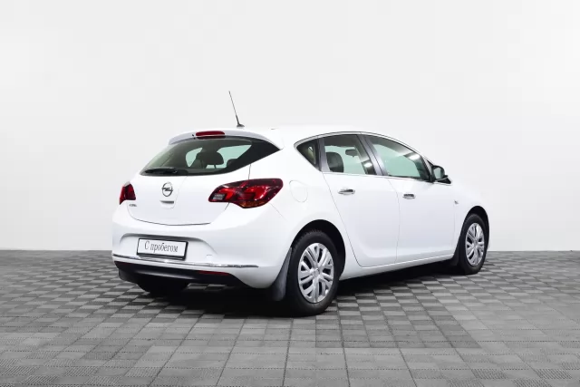 Opel Astra 2015