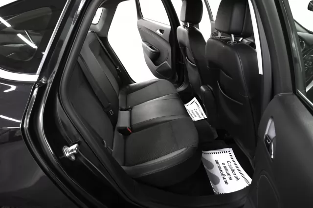 Opel Astra 2015
