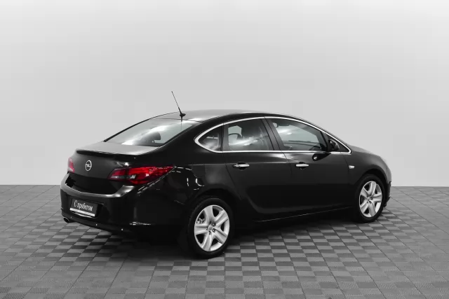 Opel Astra 2015