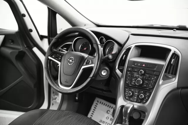 Opel Astra 2015