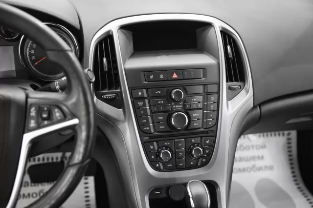 Opel Astra 2015