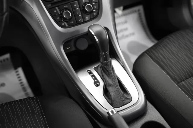 Opel Astra 2015