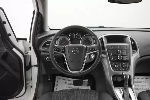 Opel Astra 2015