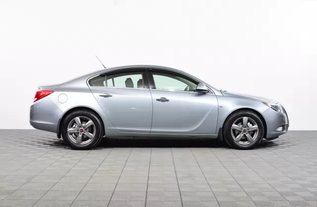 Opel Insignia 2012