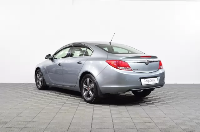 Opel Insignia 2012