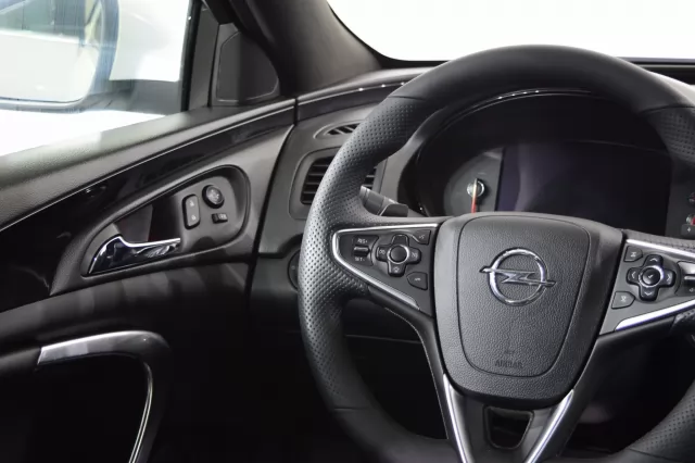 Opel Insignia 2015