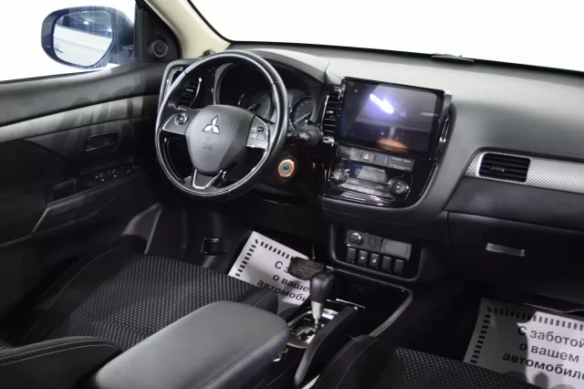 Mitsubishi Outlander 2021
