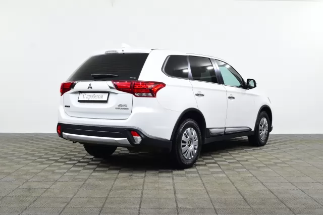 Mitsubishi Outlander 2021