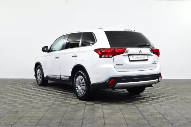 Mitsubishi Outlander 2021